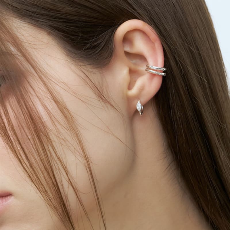 XANADU OVAL CUBIC EARRING silver