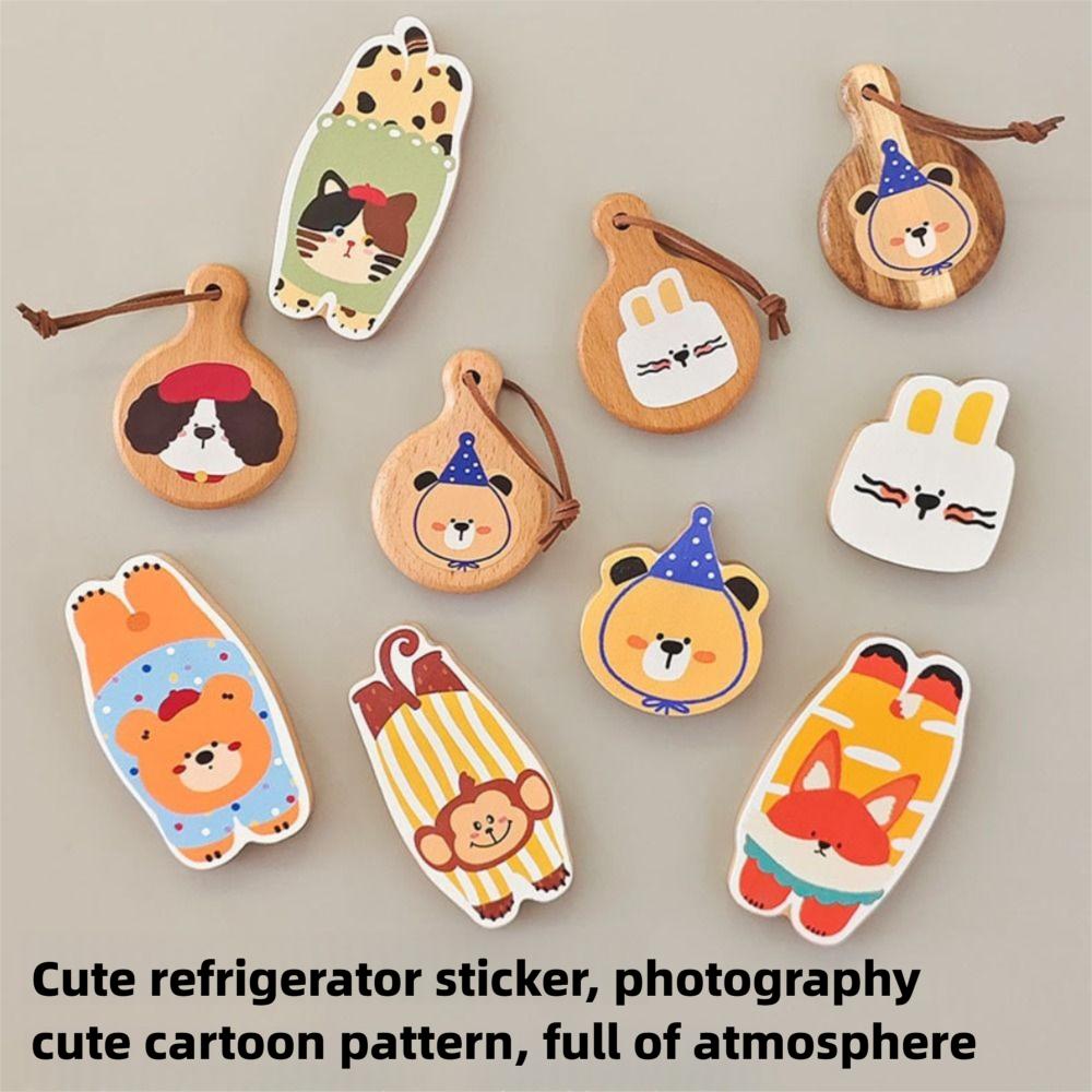 Cartoon Solid Wood Bottle Openers Magnetic with Round Handle Beer Cap Catche Refrigerator Sticker Bar
