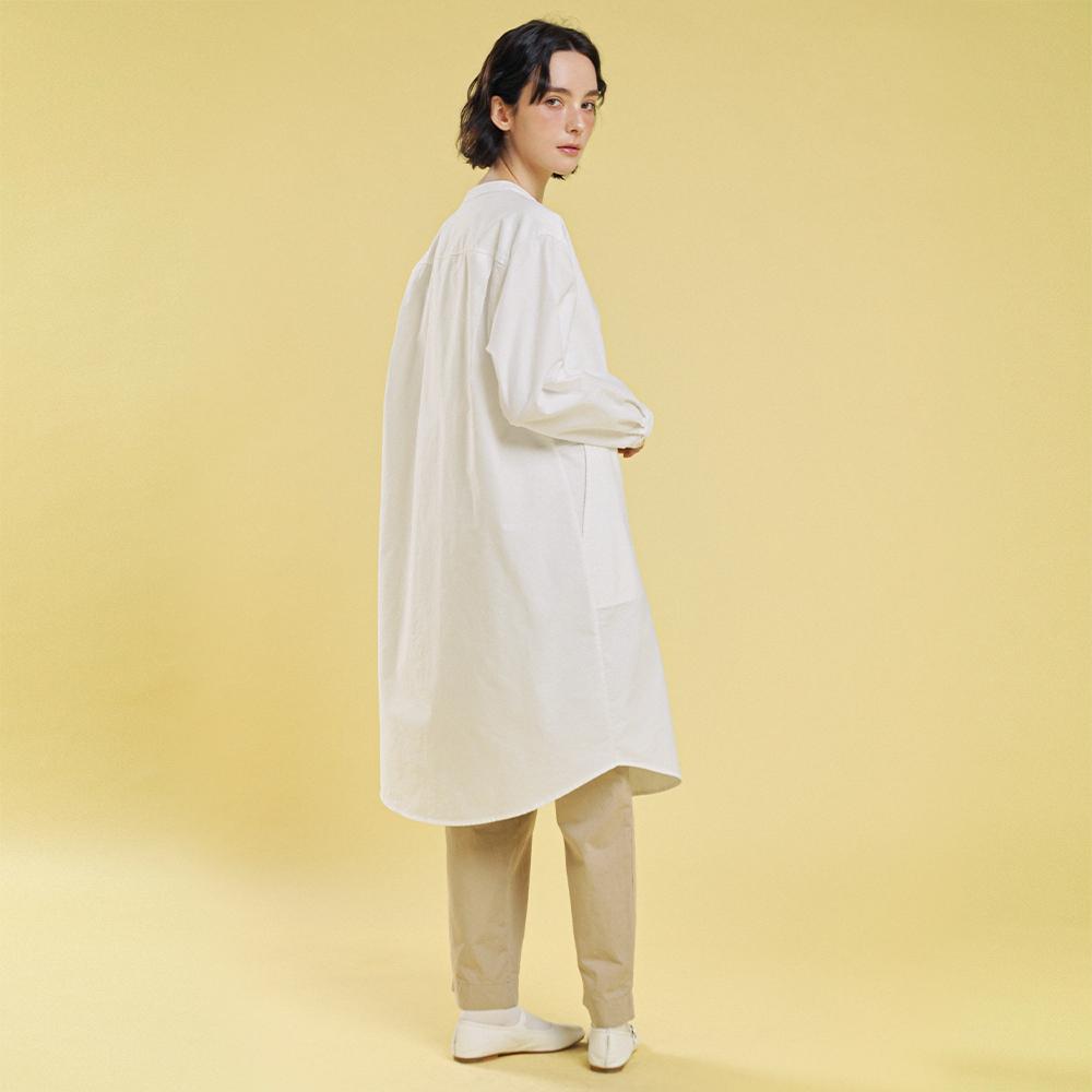 CHIQUITA Henley Neck Long Shirt (Oxford) White 241304Swh