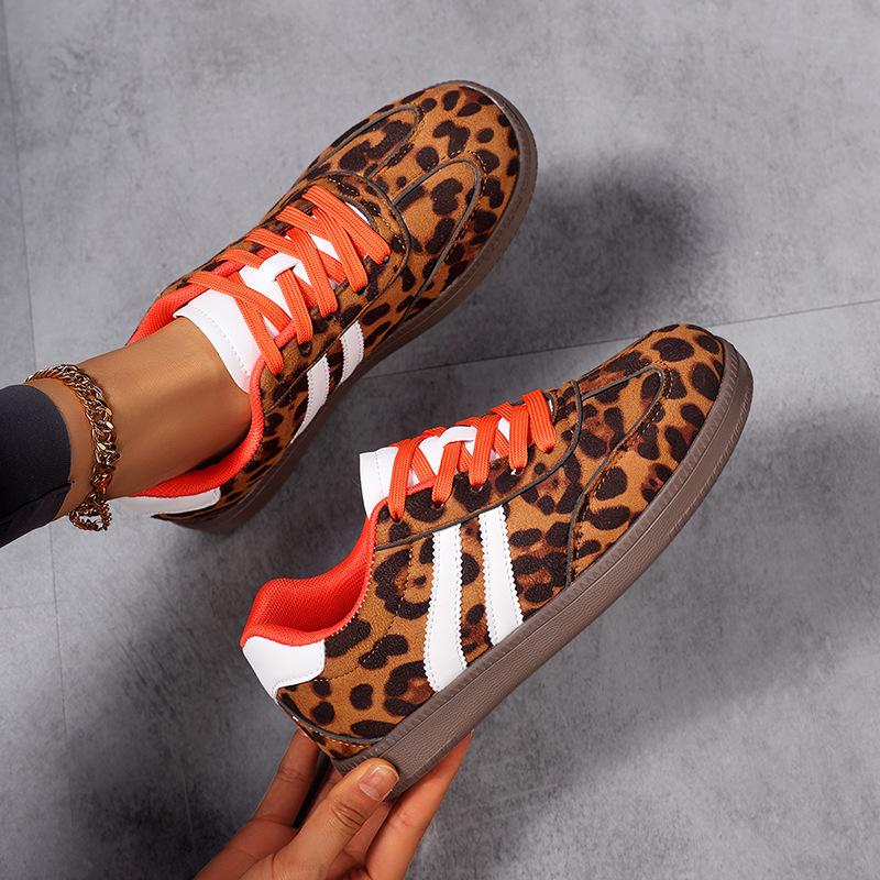 2025 New Style Women's Versatile Leopard Print Casual Flat Sports Shoes