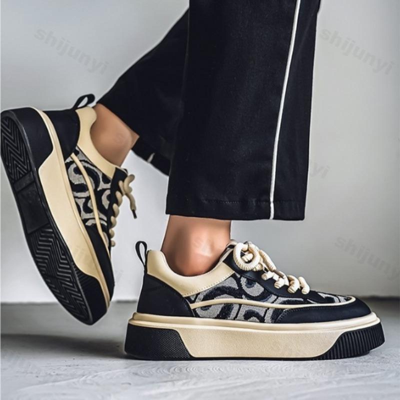 Fashion 2025 Autumn New Men's Low Top Niche Design Casual Thick Soled Shoes Fashion Trend Comfortable Versatile Non Slip Chunky sneakers