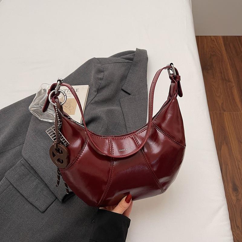 Premium Autumn and Winter Maillard Style New Fashion Versatile Messenger Bag Commuter Niche Single Shoulder Dumpling Bag Light Luxury