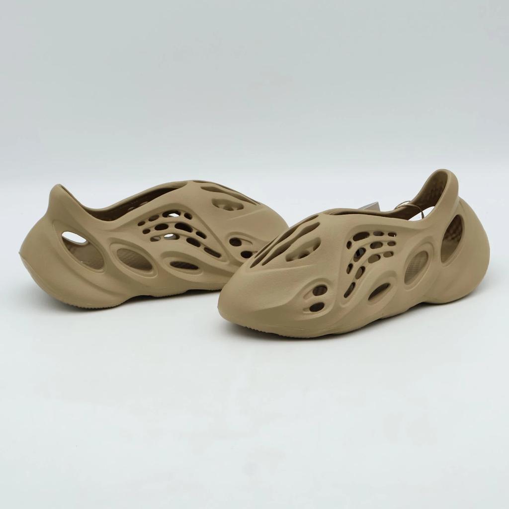 GV6842 Adidas YEEZY Foam Runner Clay Taupe (Men's)