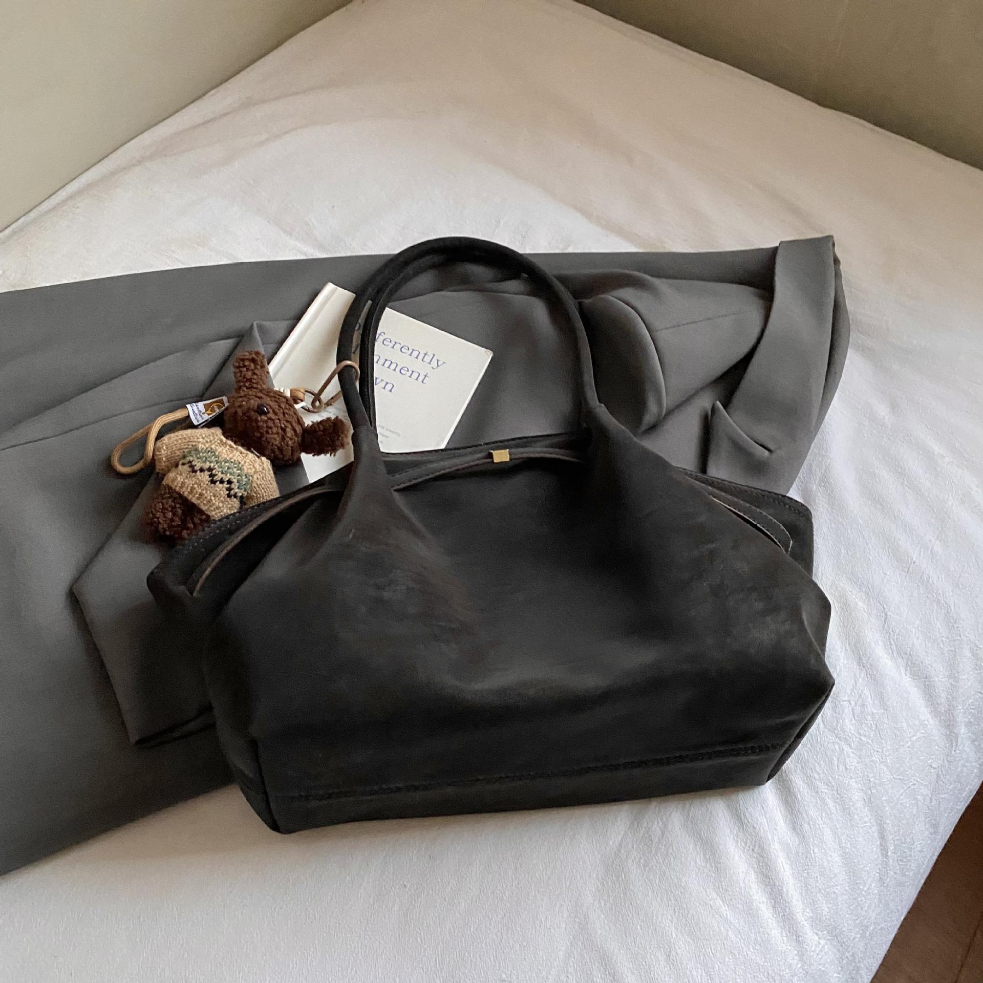 

Trendy tote bag large-capacity commuter bag women s autumn and winter new retro suede casual shoulder bag handbag naked bag