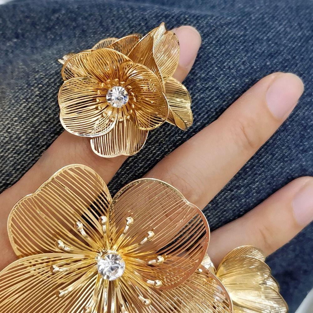 Multi Layered Flowers Irregular Hollow Open Ring Zinc Zinc Alloy Wide Finger Buckle  Women