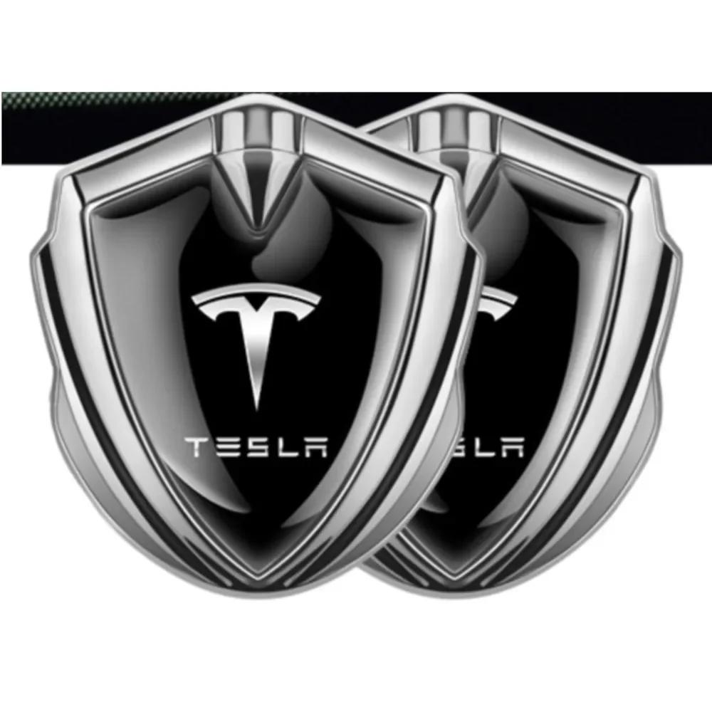 Samolepka na auto 2025 Nová Tesla 1/2ks 3D kovové samolepky na karoserii auta Vlastní odznaky Dekorace Autopříslušenství Pro Tesla Model 3 Y X S Ro