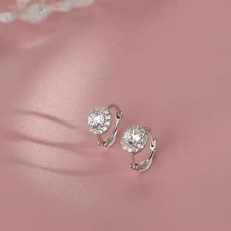Elegant Light Luxury 925 Sterling Silver Zirconia Clip-on Hoops for Women - New Pure Silver Ear Jewelry