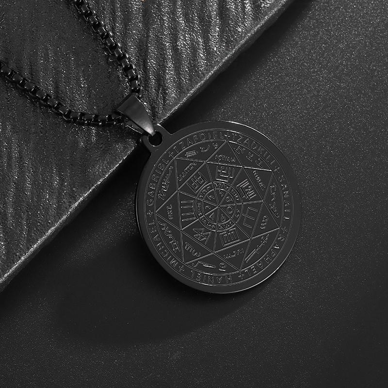 Klasický náhrdelník Odin Trinity Nordic Runes Abeceda s príveskom z nehrdzavejúcej ocele pre mužov Šperky s amuletom čarodejnice Keltský uzol