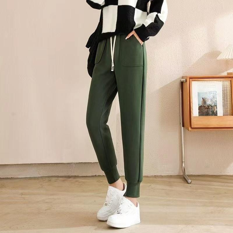 2026 Fall Winter Double-sided Velvet Windproof Outdoor Sports Pants Women's Loose Bunched Feet Large Pockets Padded High-waisted Thermal Sweatpants