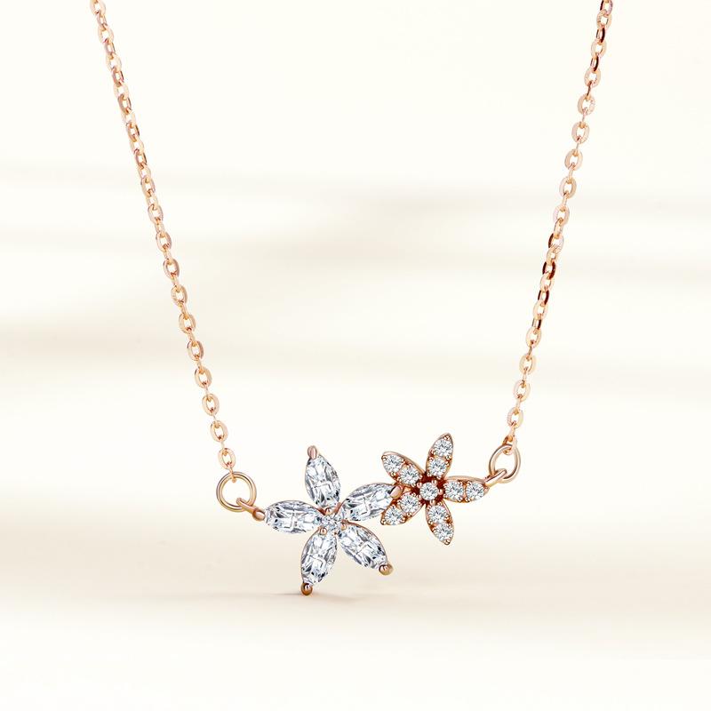 

Цветочное ожерелье Женское простое модное настроение Универсальный маленький свежий кулон-цветок Mori с бриллиантами