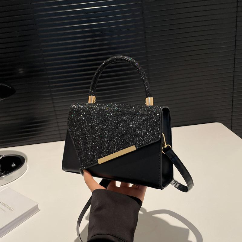 Autumn and Winter Niche Design Fashion Casual Bag Women's Bag New Trend Fashion Portable Trendy Bag Small Square Bag