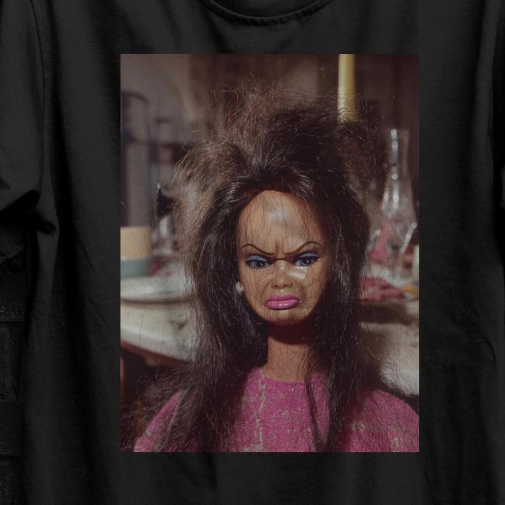 Lustiges angewidertes Puppengesicht Meme Shirt, Schockiertes Puppengesicht T-Shirt, Geschenk für Frau, T-Shirt Frau Trend, Pikantes Dunkler Humor T-Shirt, Peinliche Shirts, 4