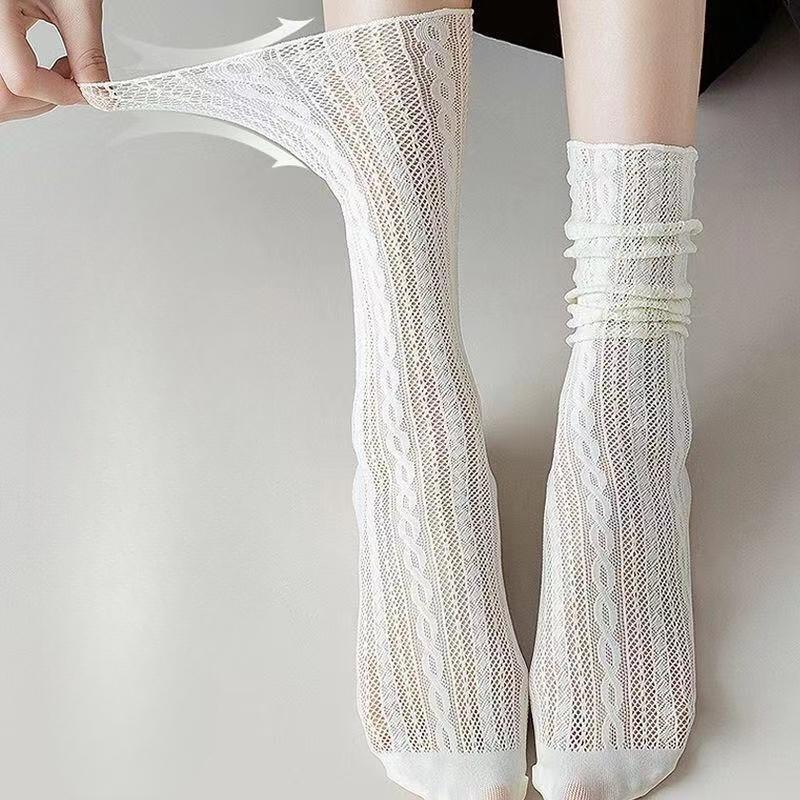 Sexy Women Socks Retro Lace Floral Mesh Lolita Cute Sock Thin Middle Tube Transparent Socks Girl Sweet Breathable Designer Socks