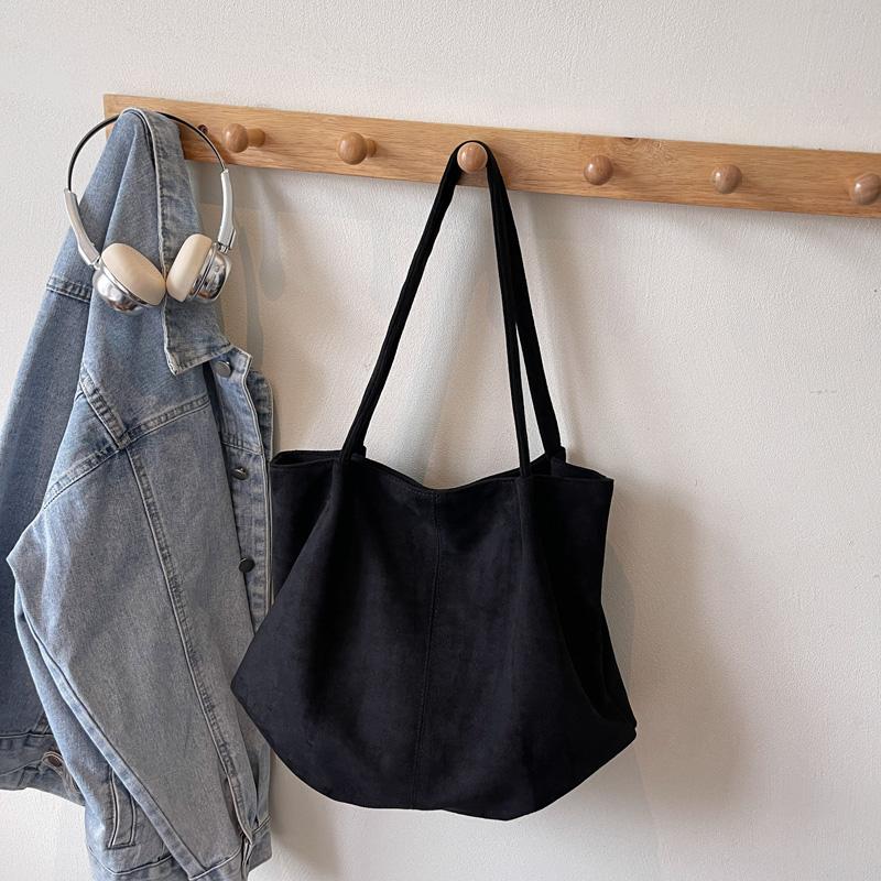 Large Capacity Commuter Bag Retro Women's Shoulder Bag Lightweight Tote Bag