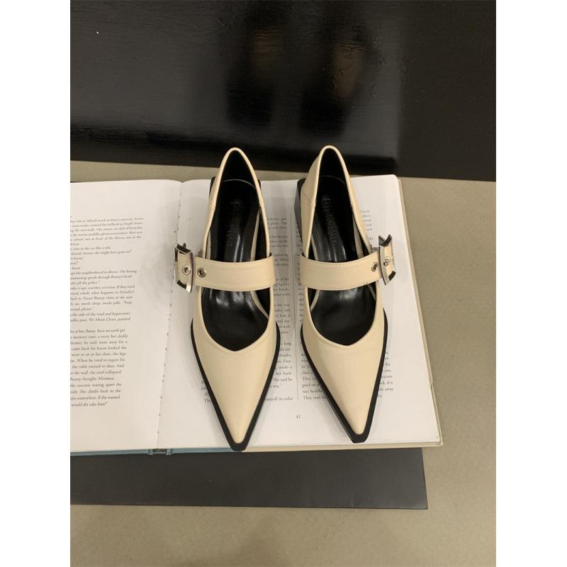 Retro pointed Mary Jane small leather shoes women's British autumn and winter 2025 new Korean version thick heel loafu single shoes