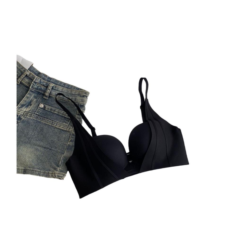 Lift underwear, women's small breasts show large and seamless, gather up, support to prevent sagging, no steel ring, side collection of secondary