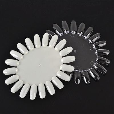 10 Stück Falsche Nagelspitzen Für Nagelkunst-Display Runder Ständer Nagelmuster Übung Farbige Kunststoffkarte UV-Gel-Lack Maniküre-Werkzeuge