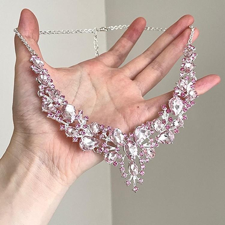 Sweet and Exquisite Pink Diamond Necklace Women's New Light Luxury Niche Design High Sense On the Run Princess Collarbone Chain