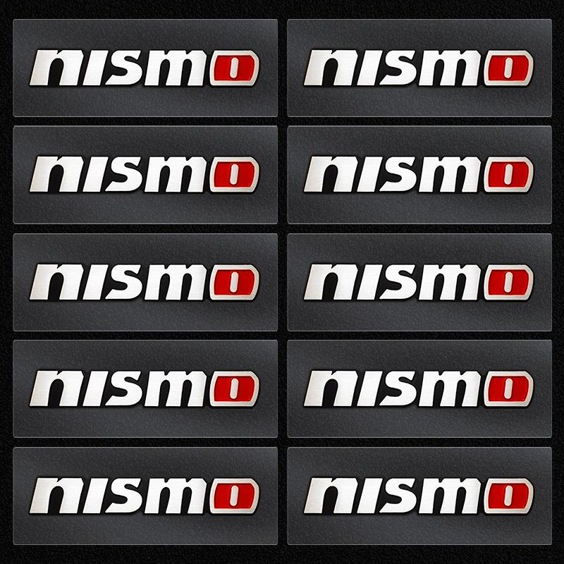 Náhodné 3D samolepky do interiéru auta Znak na volant auta Styling Pro Nissan Nismo Almera Tiida Juke Teana Qashqai 350Z 370Z GTR