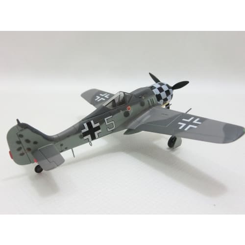1/72 scale completed model 36401 German Air Force Focke-Wulf Fw-190A-6 1st Fighter Wing 1943