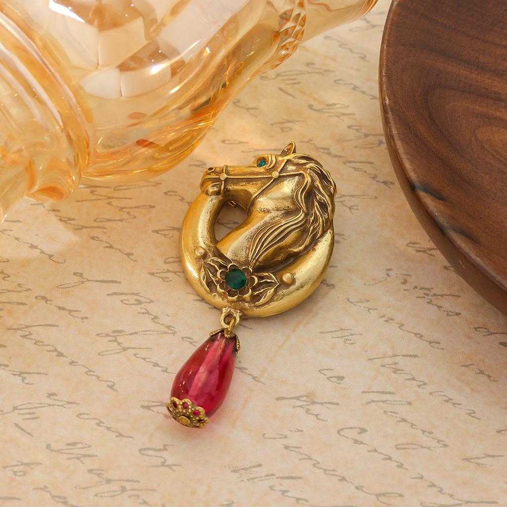 Shiny Jellyfish Pin Marine Animal Party Brooch Temperament Rose Brooch Personality Horse Head Brooch