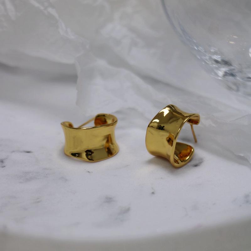 Gold-Plated Brass C-Shaped Minimalist Arc Earrings with 925 Silver Needles