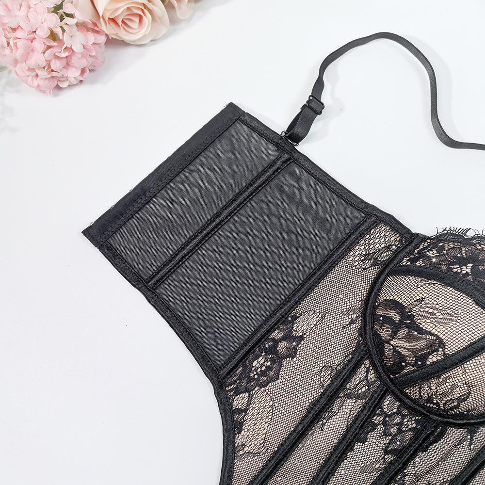 Corsés, ropa de mujer moderna y elegante