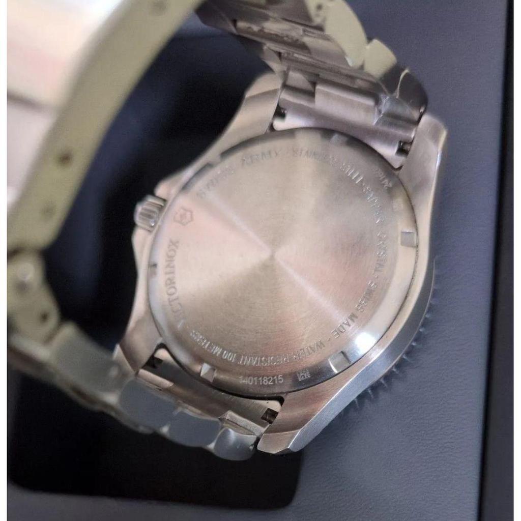 Used VICTORINOX SWISS ARMY watch Victorinox quartz