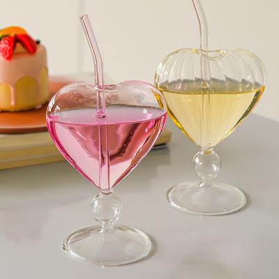 1 Stück Kreative Schöne Herzförmige Tasse Wasserglas Mit Strohhalm Glas Wein Saft Tasse Club Trinkgefäß Behälter Dekoration