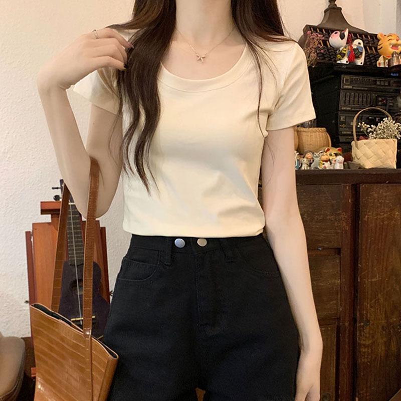 Burgunderweißes schlankmachendes kurzes Top für Damen Sommer 2024 neu reine Baumwolle rechte Schulter bedeckendes Kurzarm-Unterzieh-T-Shirt