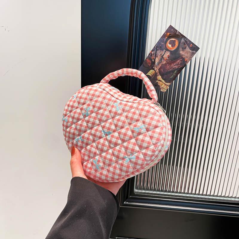 Large Capacity Quilted Cotton Floral Travel Bag