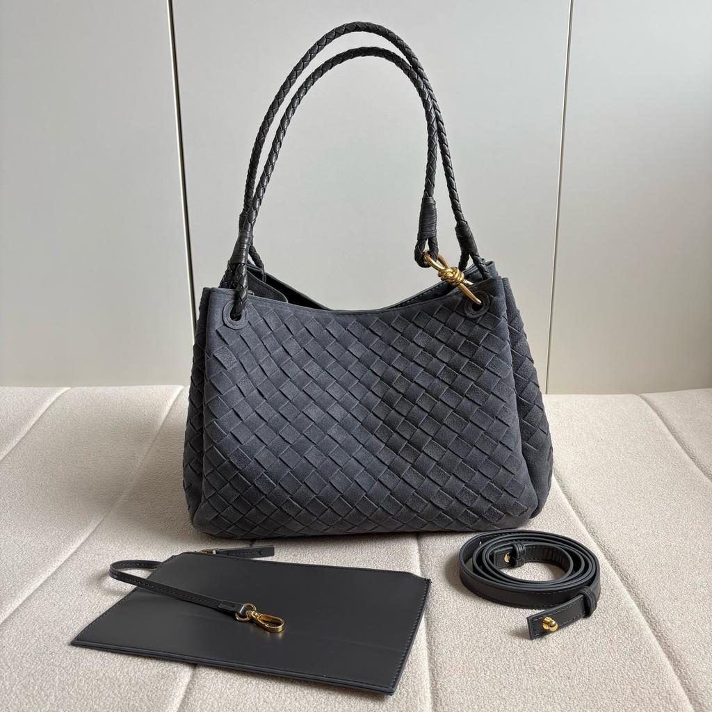 Cross-border First-layer Matte Cowhide Woven Parachute Bag Autumn and Winter Portable Bucket Bag Versatile Shoulder Messenger Women's Bag