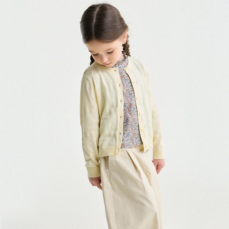 

Girls 100-Count Long-Staple Cotton Knit Sun Protection Cardigan 100 (Model Try-on)