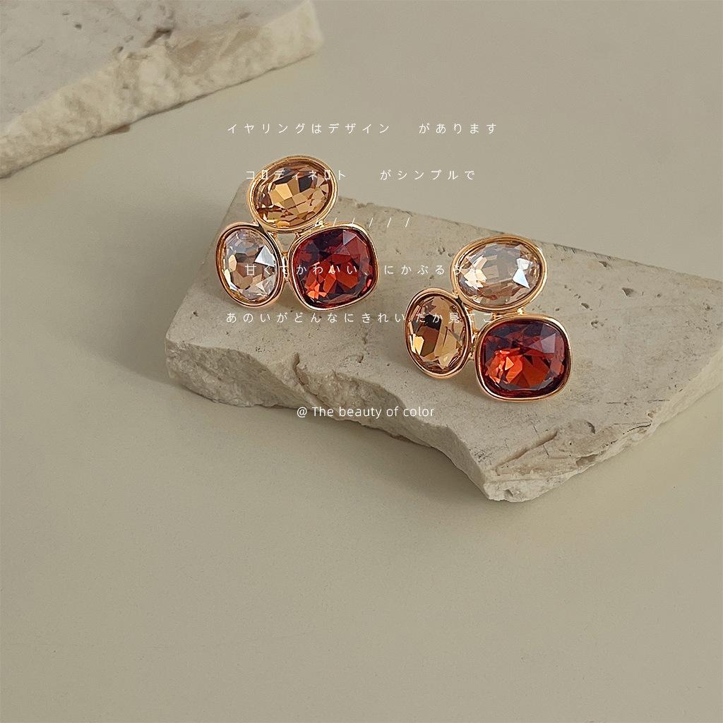 Light luxury atmospheric color matching glass crystal stud earrings French commuting versatile elegant temperament earrings