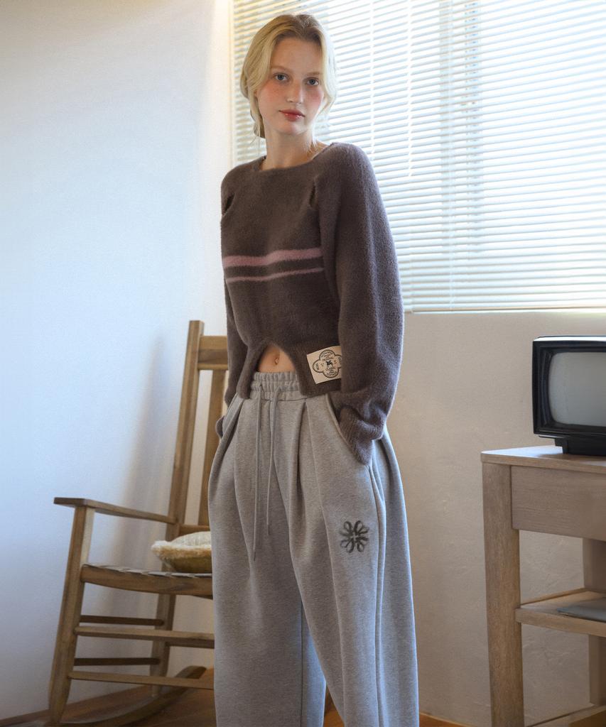 Baitalssain [Line] Tuck-Wide Clover Fleece-Lined Sweatpants