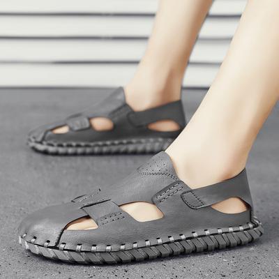 Sandales pour hommes, nouvelles sandales d'été antidérapantes et résistantes à l'usure en cuir pour la plage, pantoufles d'extérieur décontractées pour la conduite