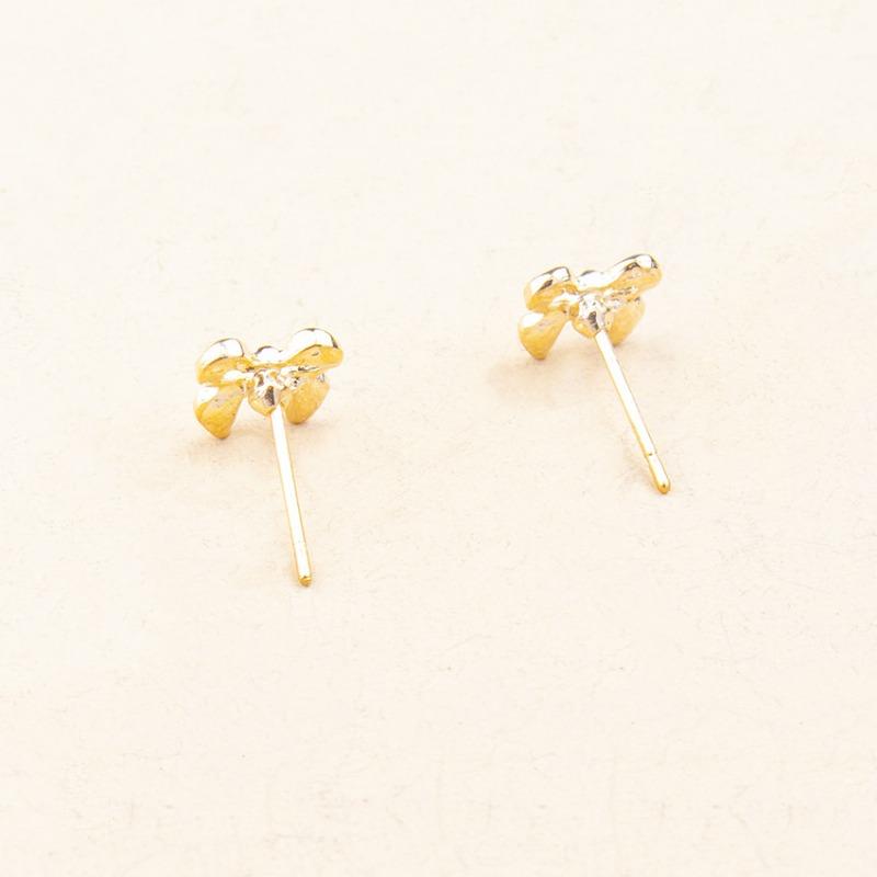 New Alloy Electroplated Temperament Versatile Simple Light Luxury High-end Fresh Small and Fresh Women's Bow Earrings