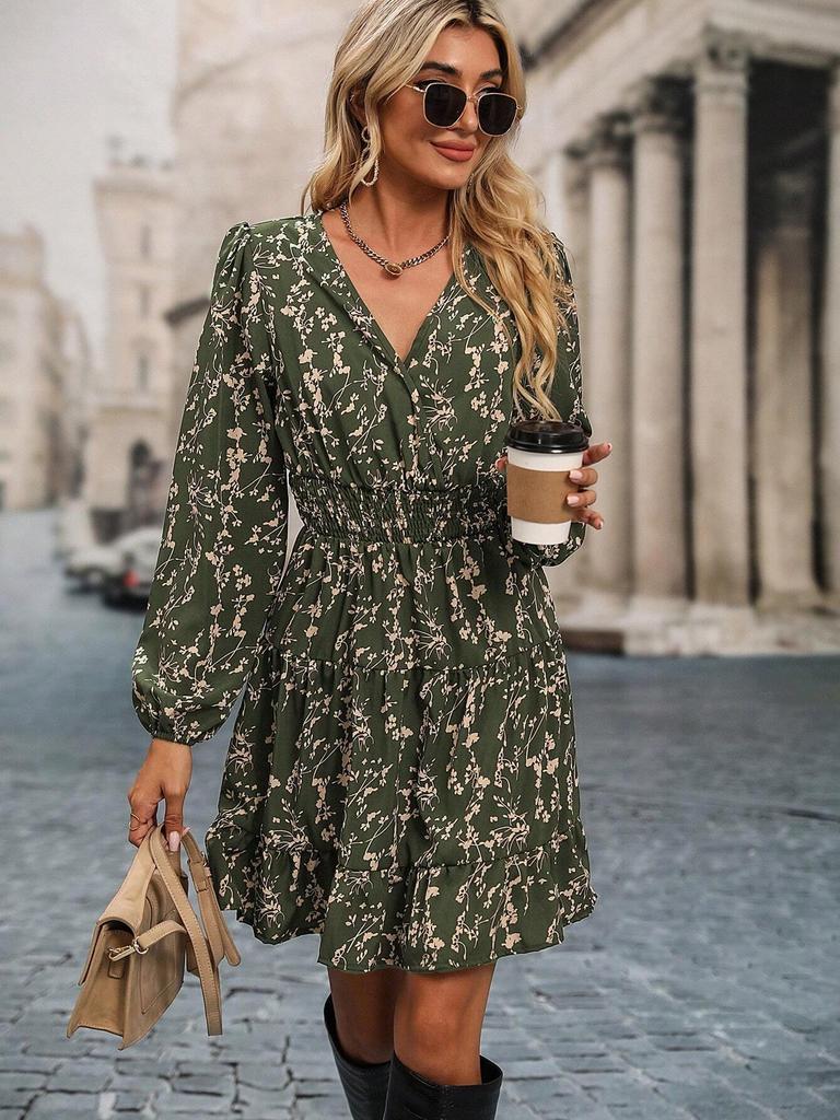 European & American Autumn/Winter Floral Lantern Sleeve Dress, Elastic Waist, Casual Vacation Long Sleeve, Women's 2025 Collection.