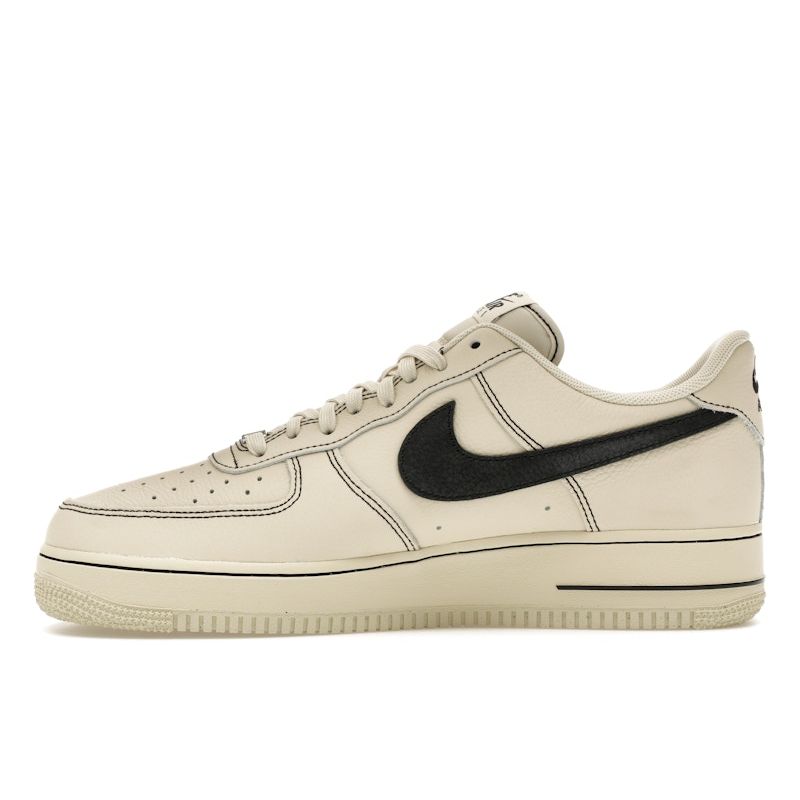 Nike Air Force 1 07 LV8 Hellkhaki Schwarz Herren Sneaker Creme HQ2037-200