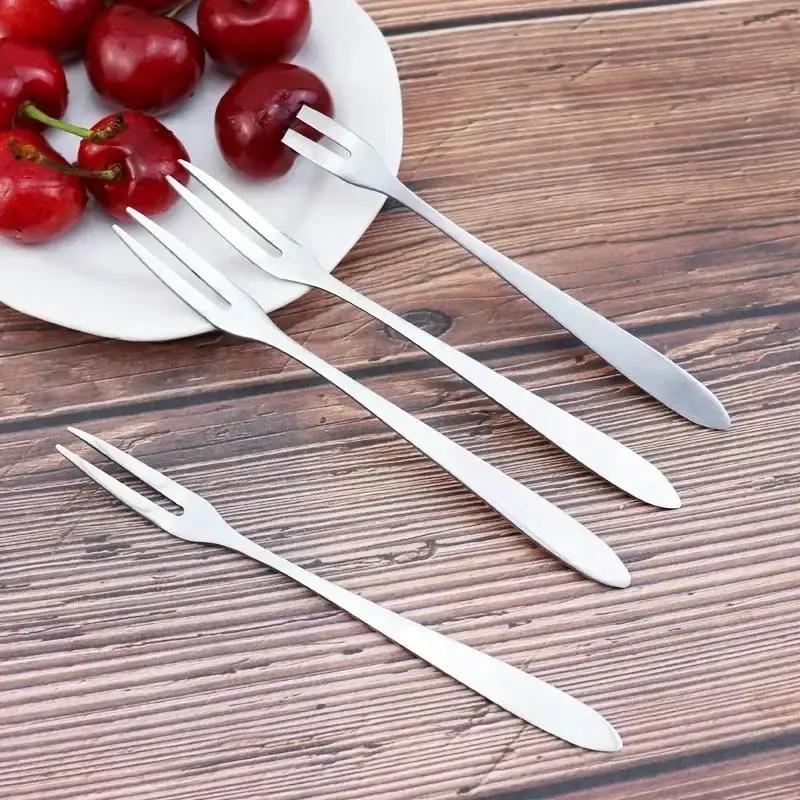 New 4 Pcs Kitchen Tools Cocktail Dessert Fork Tasting Stainless Steel Appetizer Cake Fruit Fork Food Pick Accessories Supplies