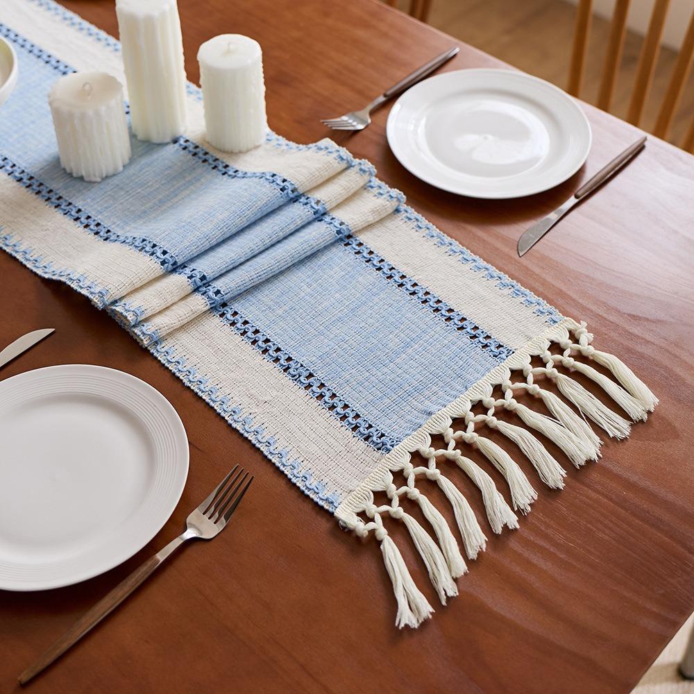 Hand-Knotted Tassel Hollow Out Table Runner Vintage Tablecloth Festive Decoration