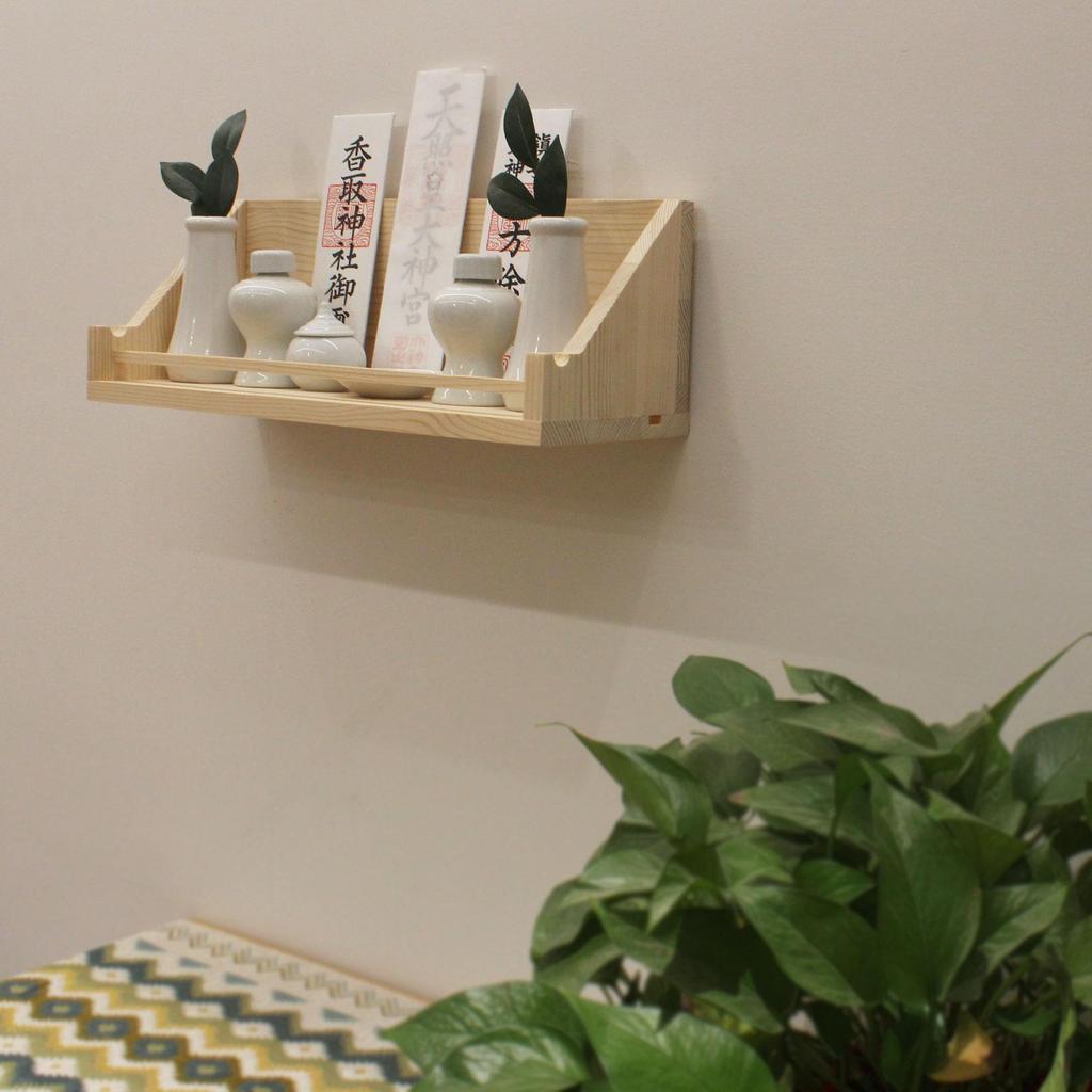 YA-TANAITA-40 (Japan, Kamidana Type E) - Wall-Mounted Shinto Shrine Holder for Ancestral Shrines, Fuda, One Shrine, Three Shrines, and Cloud Designs