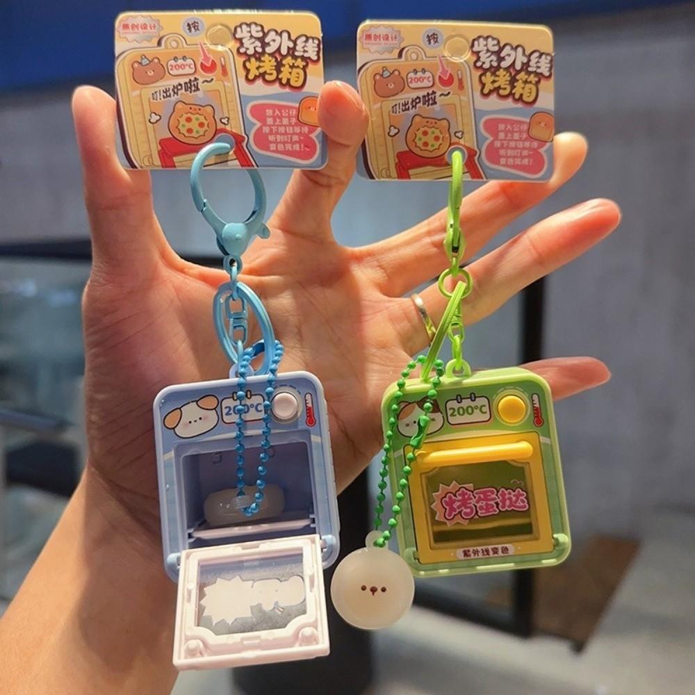 Cute UV Color Changing Keychain Interactive Mini Kitchen Toy Mini Oven Keychain Party Favor