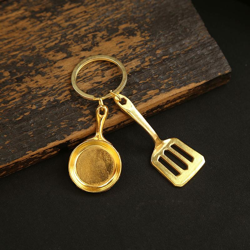Mini Pala Dorata Pentola Dorata Portachiavi Gadget di Gioco Teamfight Tactics Portachiavi Giocattolo Creativo Ciondolo Portachiavi per Borsa Chiavi Auto