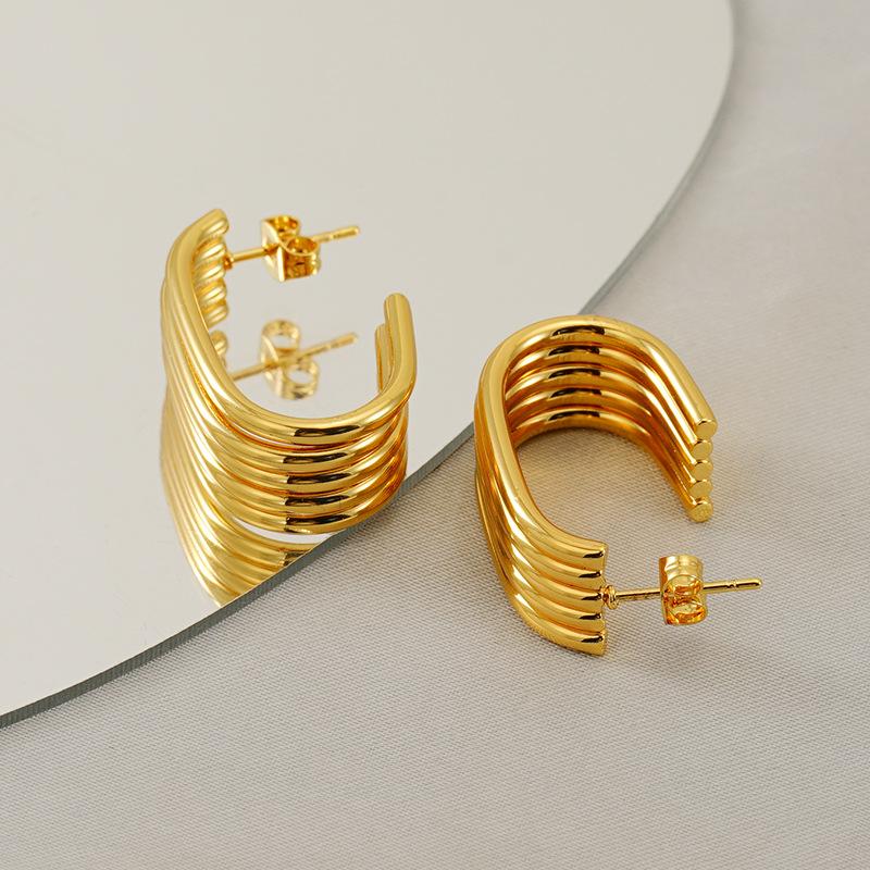 Zubehör Nische Licht Luxus 18K Gold dreischichtige Ohrstecker Damenschmuck Edelstahl Ohrringe High-End-Ohrringe