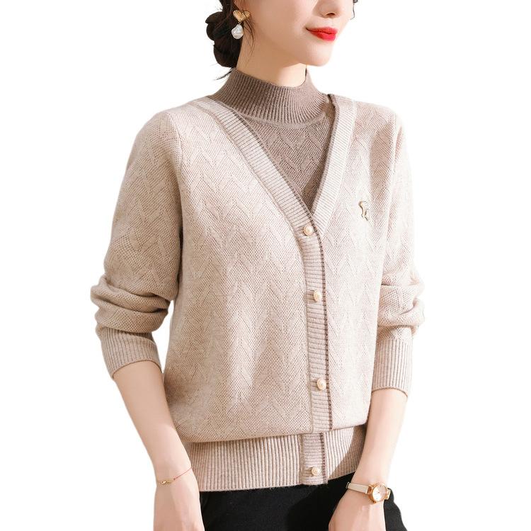 Mom Fake Two-piece Knitted Sweater Autumn and Winter Middle-aged and Elderly New Top