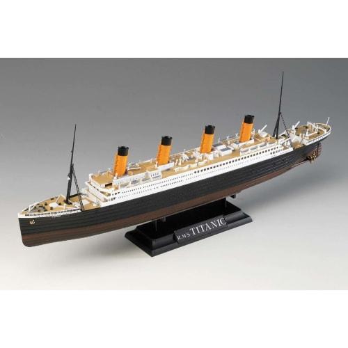 Doyusha 1/700 Amazing! Plastic Model No. 22 R.M.S. Titanic LED Set, Color-Coded Plastic Model