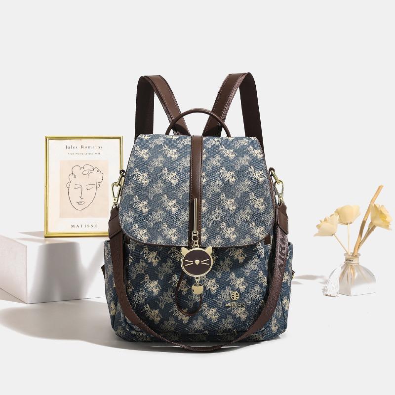 

Large capacity travel backpack bag women s new temperament simple fashion lightweight shoulder backpack