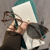 Retro Ultra Light Cat Eye Frame Photochromic Myopia Glasses High-end Color Changing Glasses Anti Blue Light Near Sight Glasses