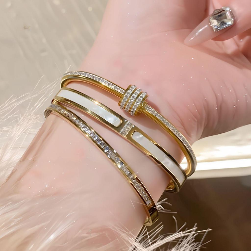 Starry Sky Silver Titanium Steel Bracelet for Women - High-End, Versatile, Full Diamond, Non-Fading Fashion Accessory